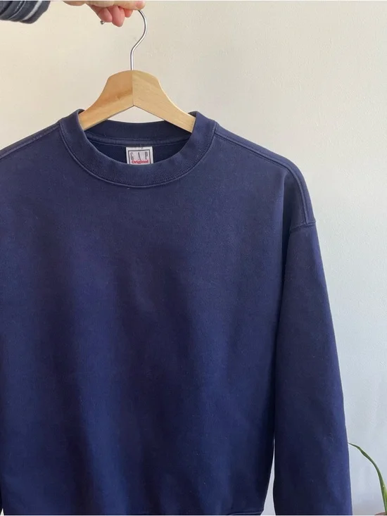 Vintage Gap Crewneck Sweatshirt - Picture 6 of 12